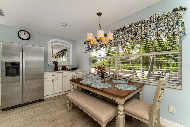 Building Photo - 71 S Las Olas Dr