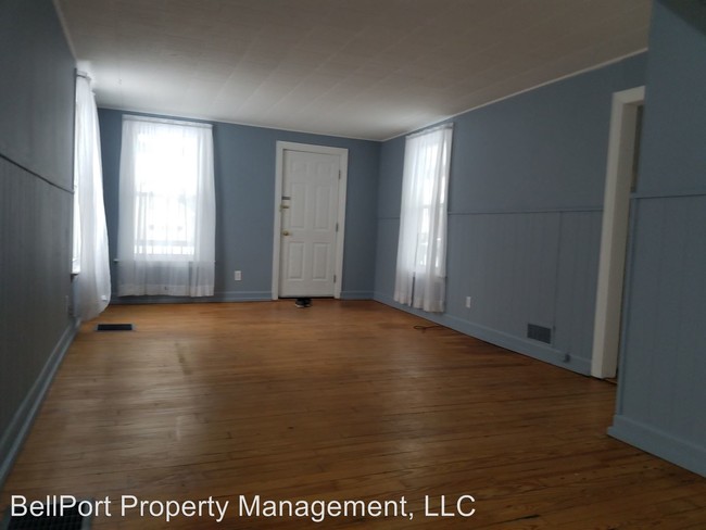 Building Photo - 74 Seavey St
