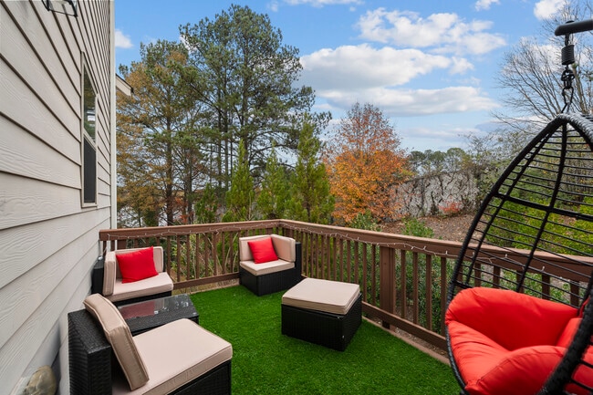 Building Photo - 1554 Ridgebrook Downs