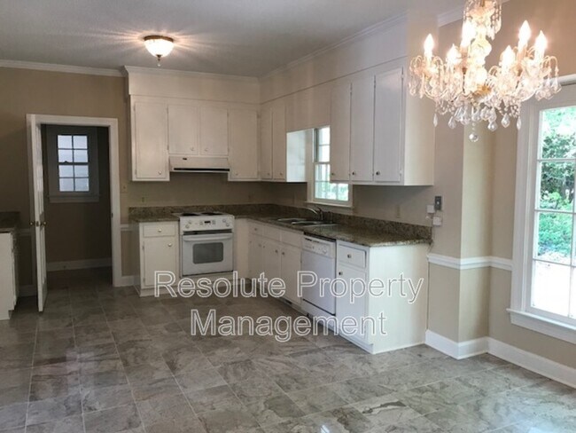 Building Photo - 8204 Old Deer Trail
