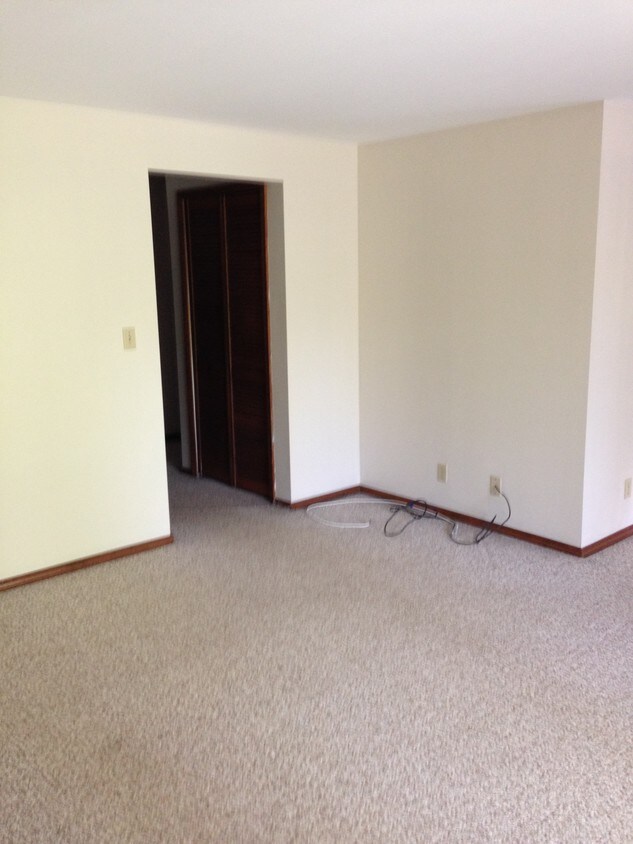Foto principal - 3310-3320 Millersport Hwy