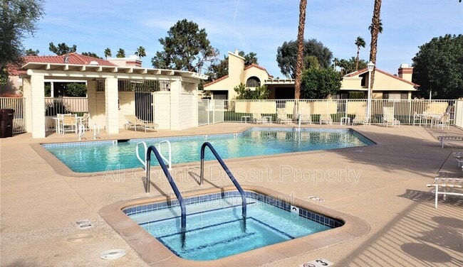 Building Photo - 41705 Navarre Ct