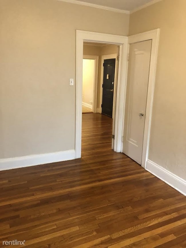 Building Photo - 1 br, 1 bath Apartment - 300 Winthrop Ave 104