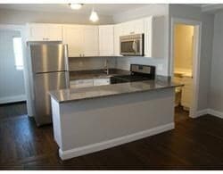 Building Photo - 70 Safford St