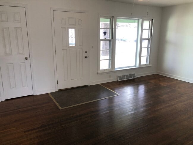 Building Photo - 3231 S Palisade Ave