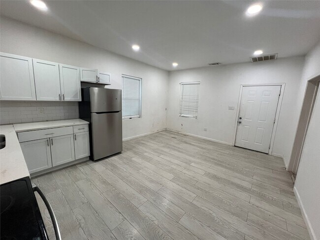 Foto del edificio - 410 S Vaden St