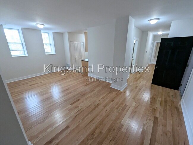 Foto del edificio - 5630 Pershing Ave