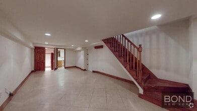 Building Photo - 306 W 73rd St