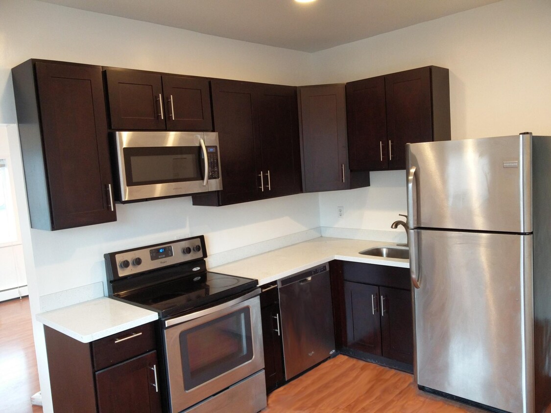 Foto principal - 634 W Nickerson St