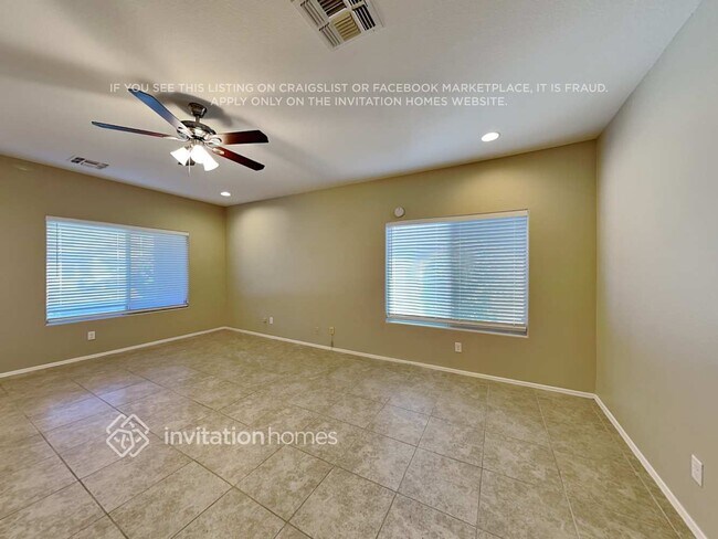 Foto del edificio - 3717 E Remington Dr