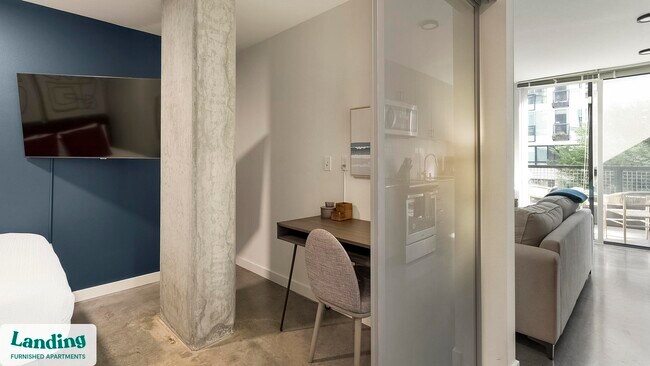 Building Photo - 2301 E Union St