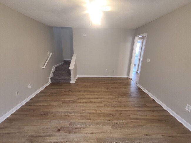 Foto del edificio - Gorgeous 3BR 2.5BA Home w/ Renovated Kitchen • Fenced Backyard• Garage Parking in Jonesboro