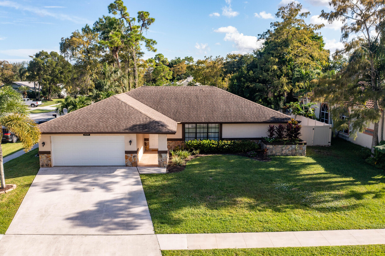 Foto principal - 14144 Wellington Trace