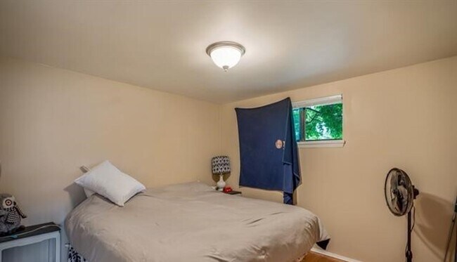 Foto del edificio - 1007-1011 E Lincoln Ave