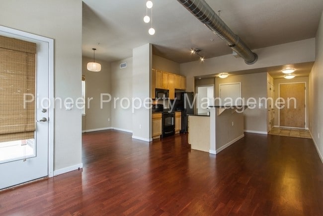 Building Photo - LoHi Condo with 2 Assigned Parking Spaces