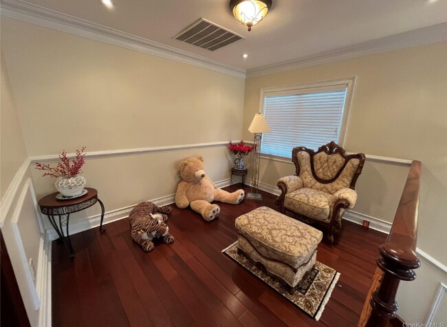 Foto del edificio - 55-69-69229 229th St