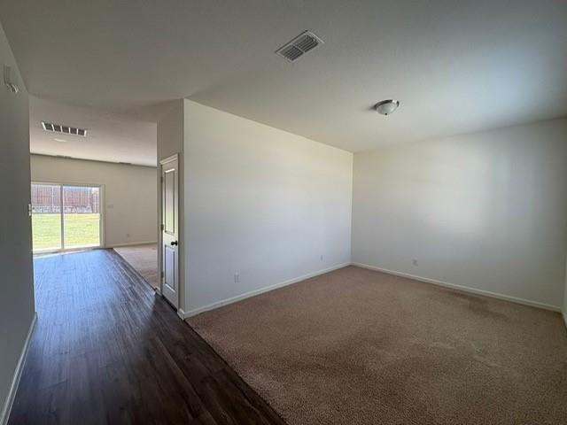 Foto del edificio - 713 Peach Tree Ln