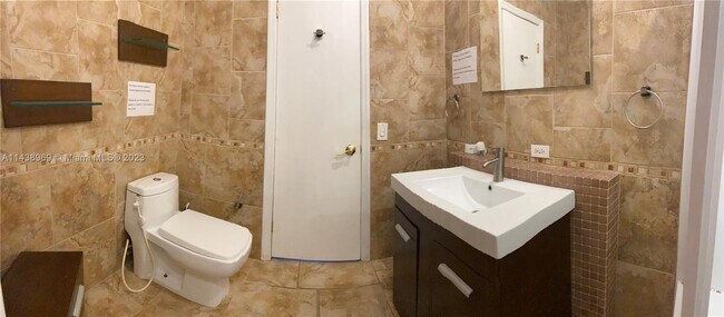 Building Photo - 17301 SW 117th Ct