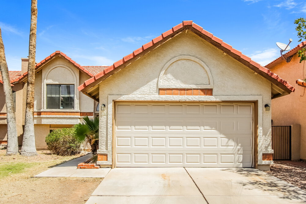 Primary Photo - 1226 W Seashore Dr