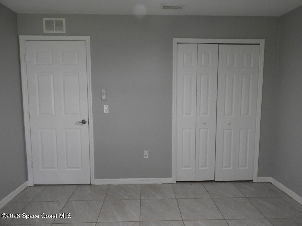 Building Photo - 3115 Tropical Cir SE