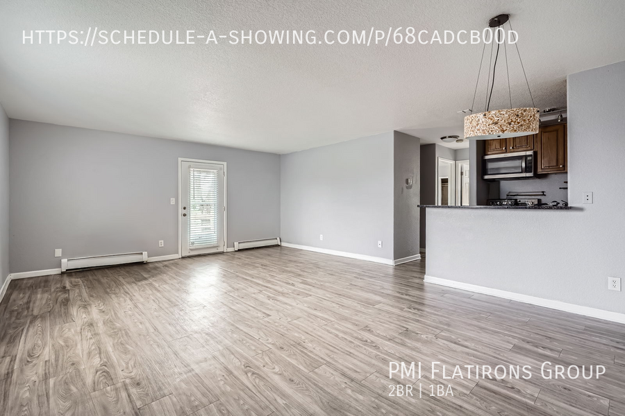 Foto principal - 5402 Carr St