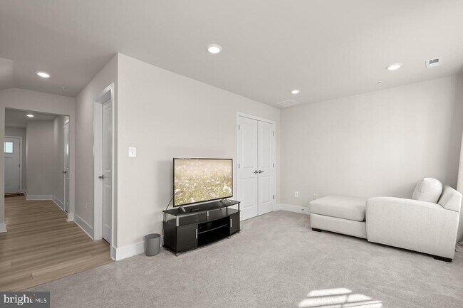 Foto del edificio - 2032 Ivory Brook Rd