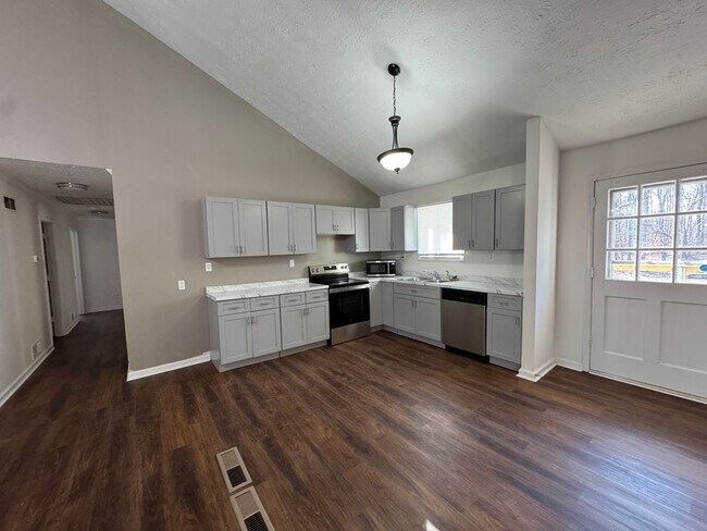 Foto del edificio - Charming 3 bedroom, 2 bathroom Ranch-Style Home