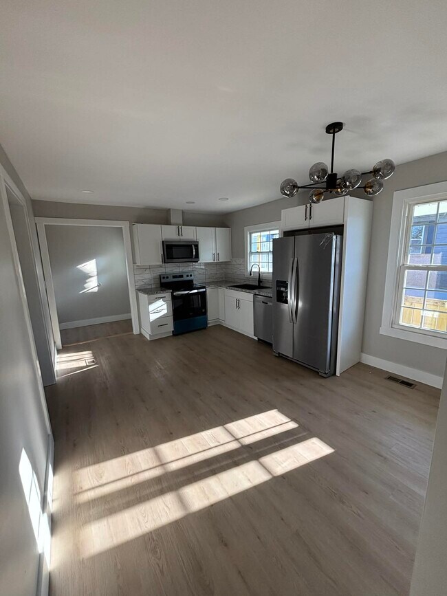 niños - 172 E Bell St