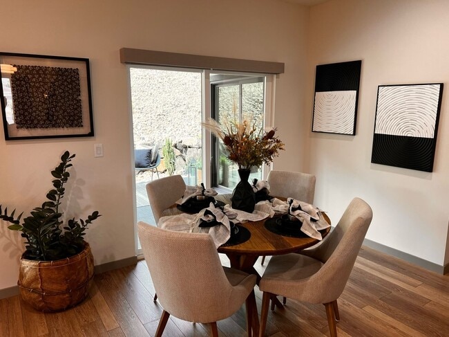 Building Photo - Brand New Luxury Home in Gated Community - Furnished Option Available