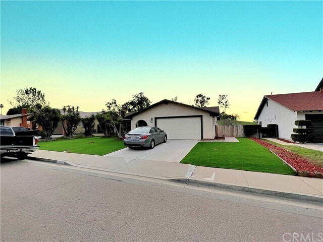 Foto del edificio - 548 Woods Dr