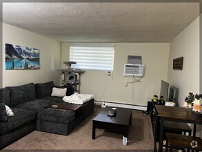 Building Photo - 1000 Governors Dr