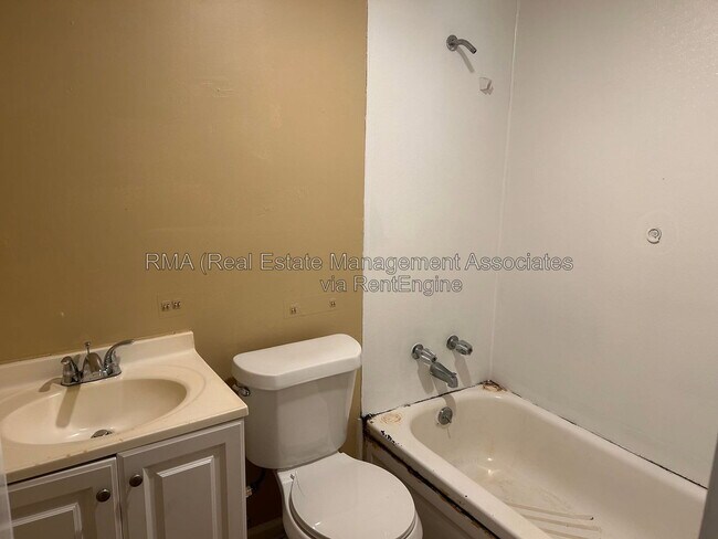 Foto del edificio - 838 Friedman St