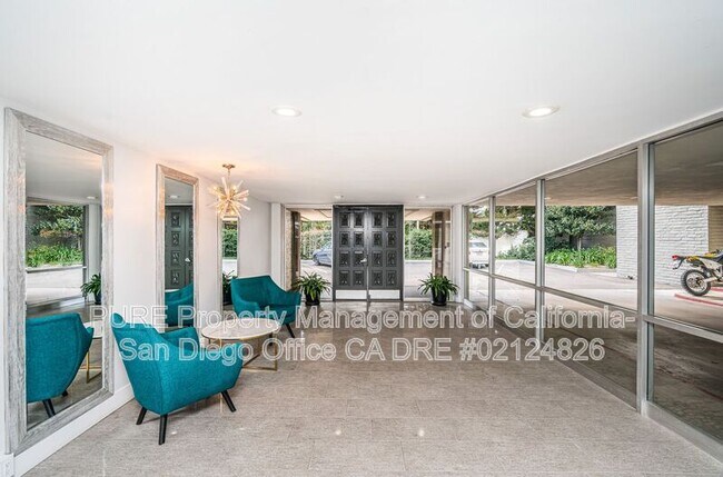 Foto del edificio - 2510 Torrey Pines Rd
