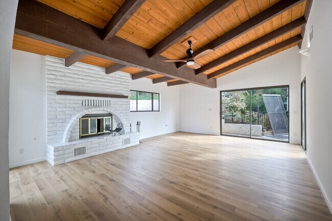 Building Photo - 29811 Disney Ln