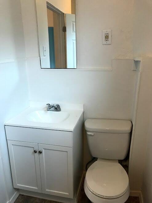 Building Photo - 423 Parade St