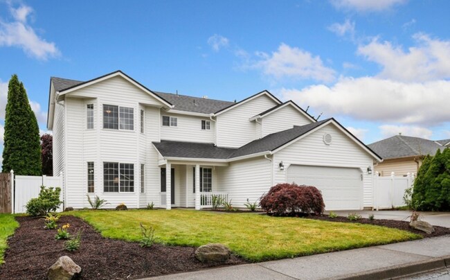 Building Photo - UPDATED 5 Bedroom 2.5 Bath Home! Covered P...