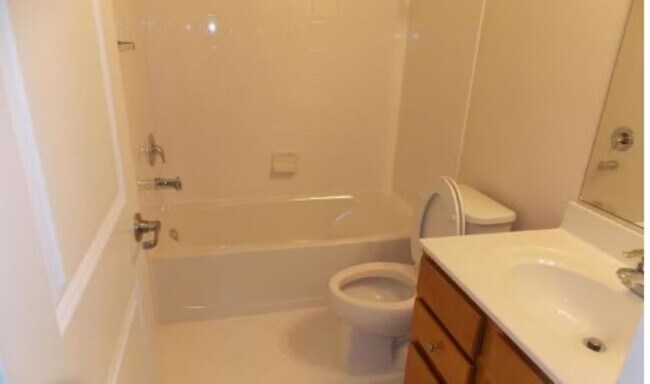 Foto del edificio - 44041 Eastgate View Dr
