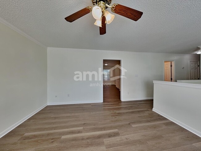 Building Photo - 1703 Hunterwoods Dr