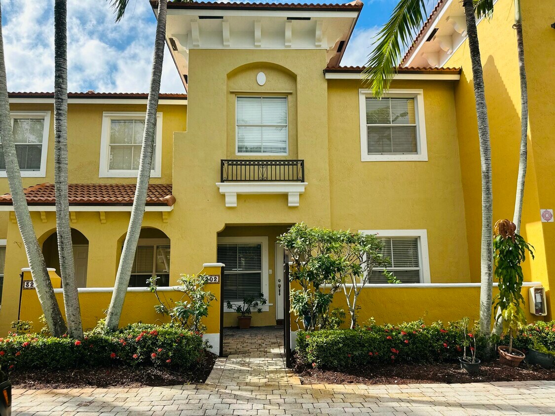 Primary Photo - 3202 Merrick Terrace