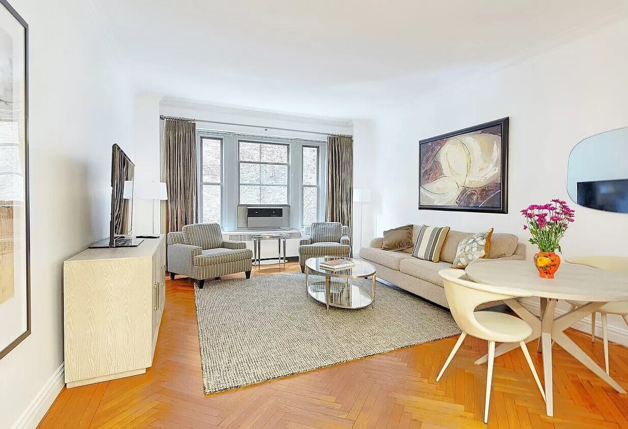 Primary Photo - 35 W 81st St