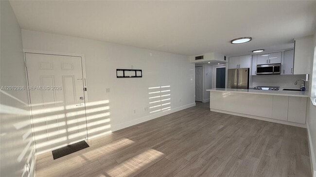 Building Photo - 6223 SW 131st Ct