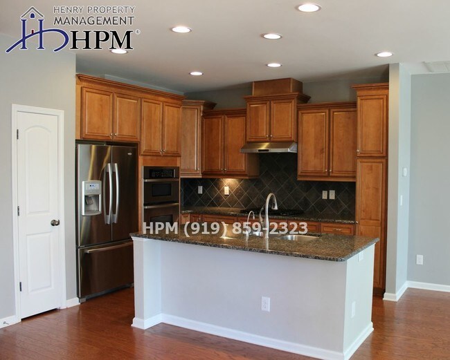Building Photo - 3007 Valleystone Dr