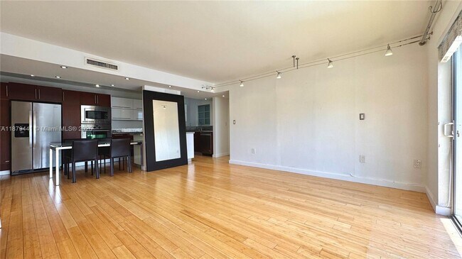 Foto del edificio - 947 Lenox Ave.