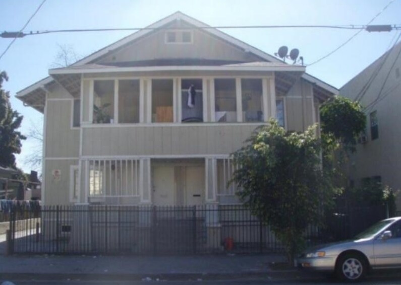 Primary Photo - 1516 W 11th Pl