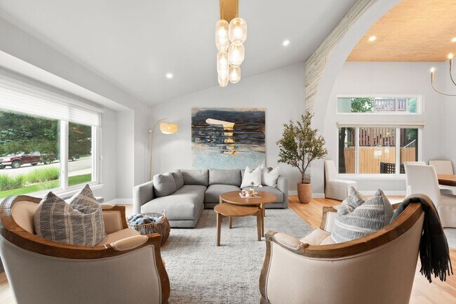 Foto del edificio - September 2026 - June 2027 Stunning Fully Furnished Rental in Golden, Colorado