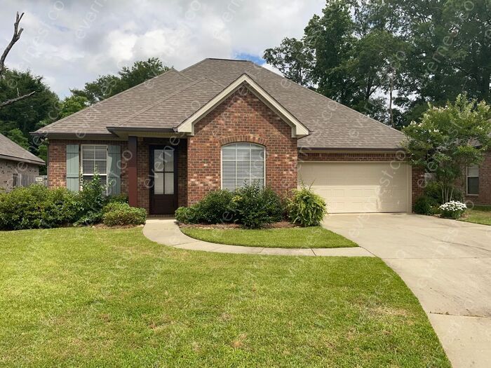 Primary Photo - 3Bed / 2Bath House in Brandon / Pet-Friend...