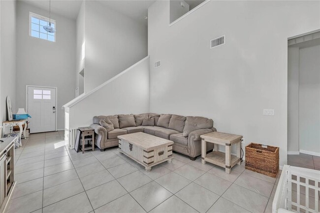 Building Photo - 6813 Ranchito Dr