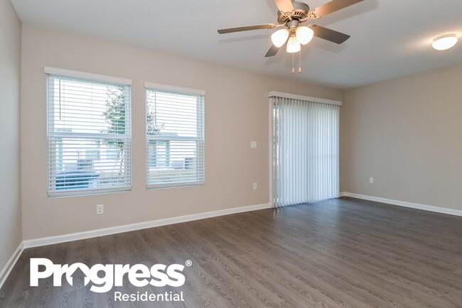 Building Photo - 760 Henley Ct