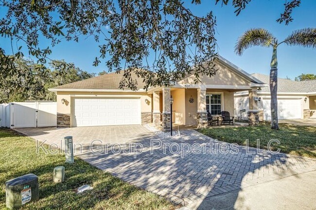 Photo - 7233 Wakeview Dr House