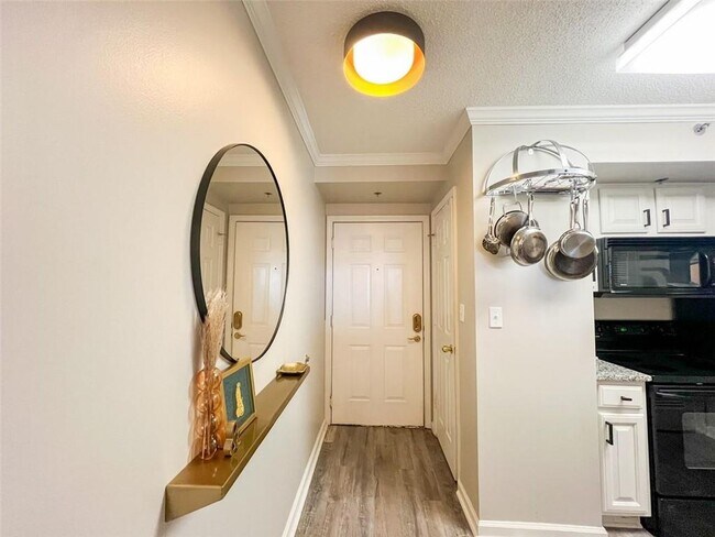 Foto del edificio - 795 Hammond Dr